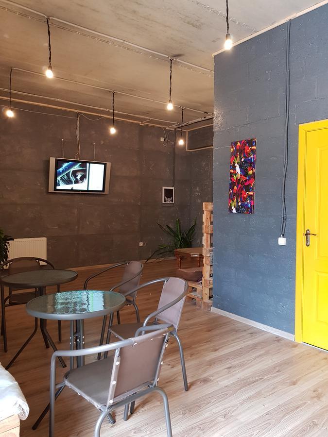 Travel Station Hostel Ivano-Frankivsk Ngoại thất bức ảnh