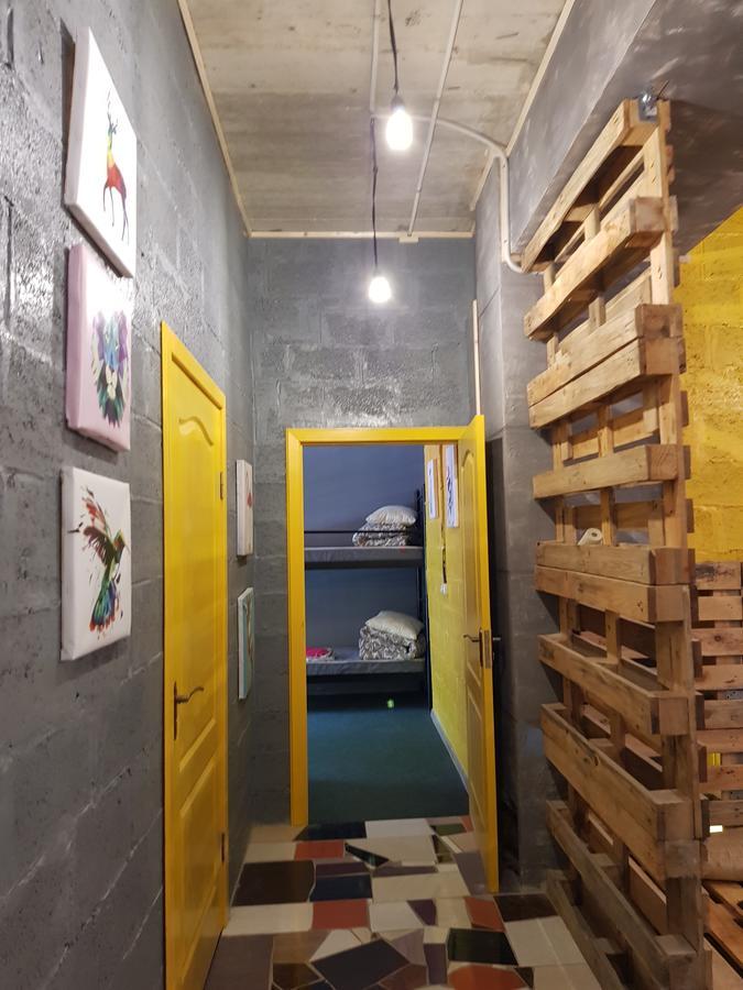Travel Station Hostel Ivano-Frankivsk Ngoại thất bức ảnh
